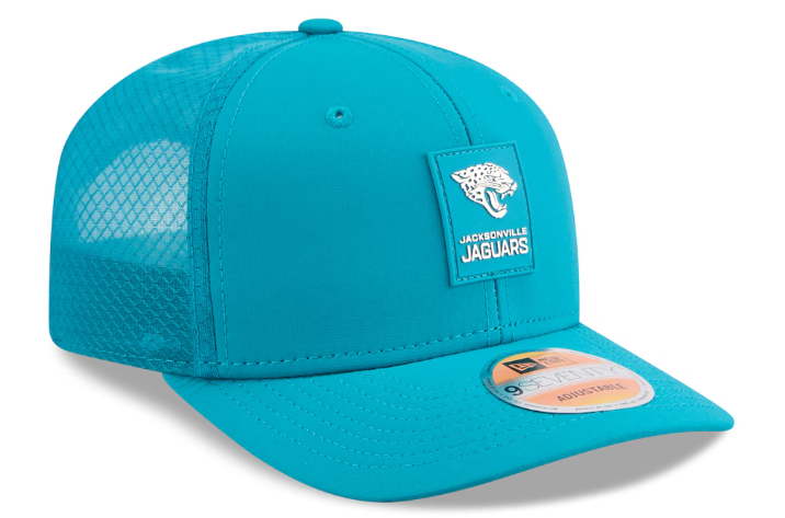 Jacksonville Jaguars New Era Teal 2025 Sideline 9SEVENTY Trucker Adjustable Hat