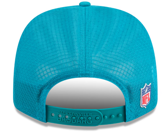 Jacksonville Jaguars New Era Teal 2025 Sideline 9SEVENTY Trucker Adjustable Hat