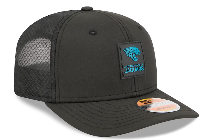 Jacksonville Jaguars New Era 2025 Sideline 9SEVENTY Trucker Adjustable Hat - Black