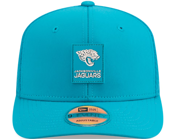Jacksonville Jaguars New Era Teal 2025 Sideline 9SEVENTY Trucker Adjustable Hat