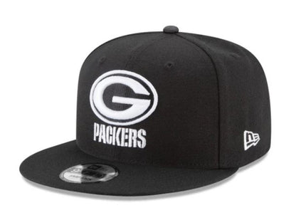 Green Bay Packers New Era Black/White 9Fifty Snapback - officially licensed fan gear