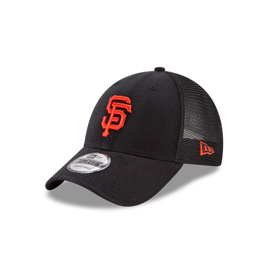 MLB San Francisco Giants New Era Black 9Forty Trucker Adjustable Snapback